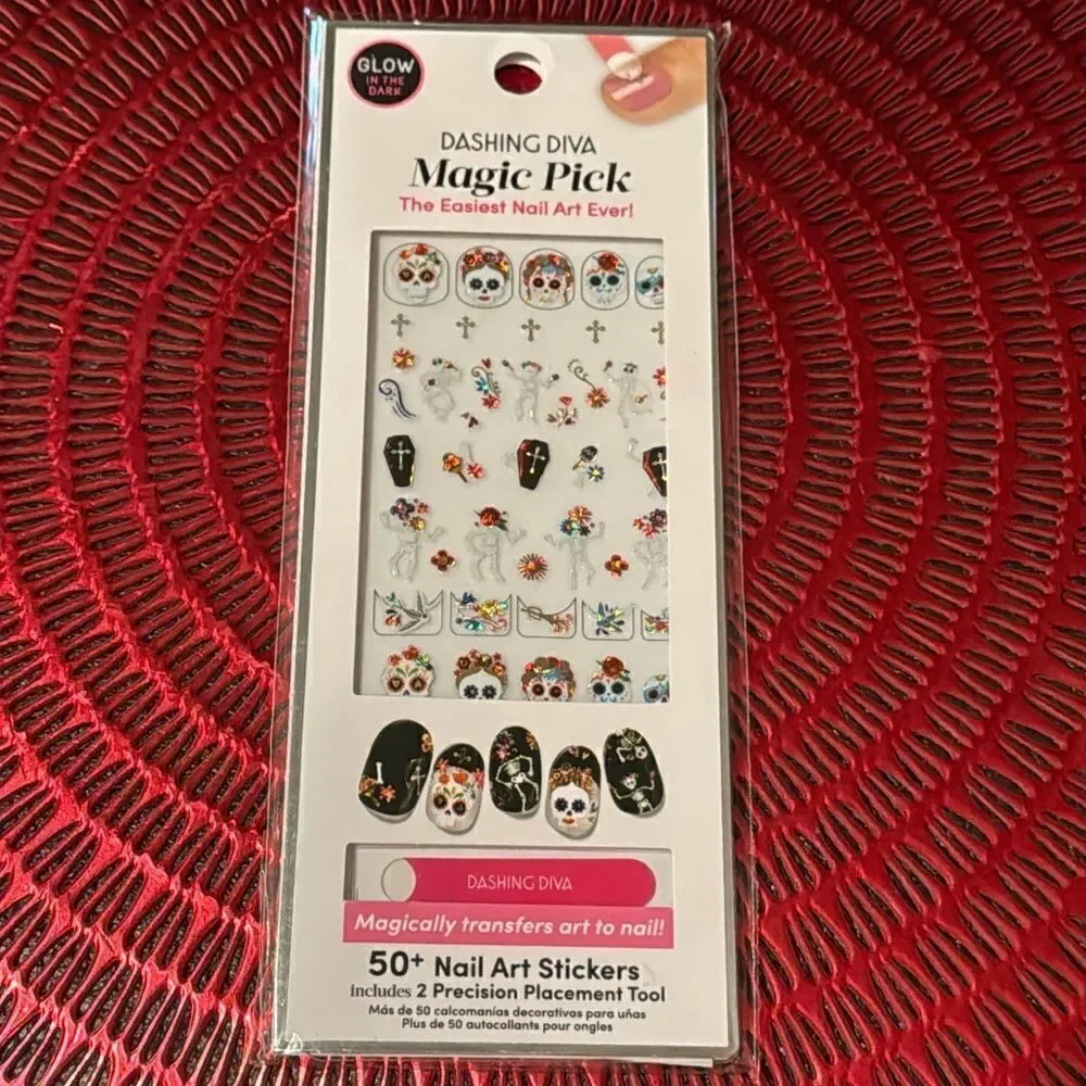 Dashing Diva easy nail art magic pick
